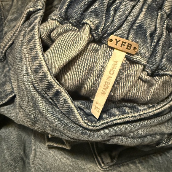 Young, Fabulous & Broke Wide Leg Elastic Waist Jeans - Picture 3 of 3